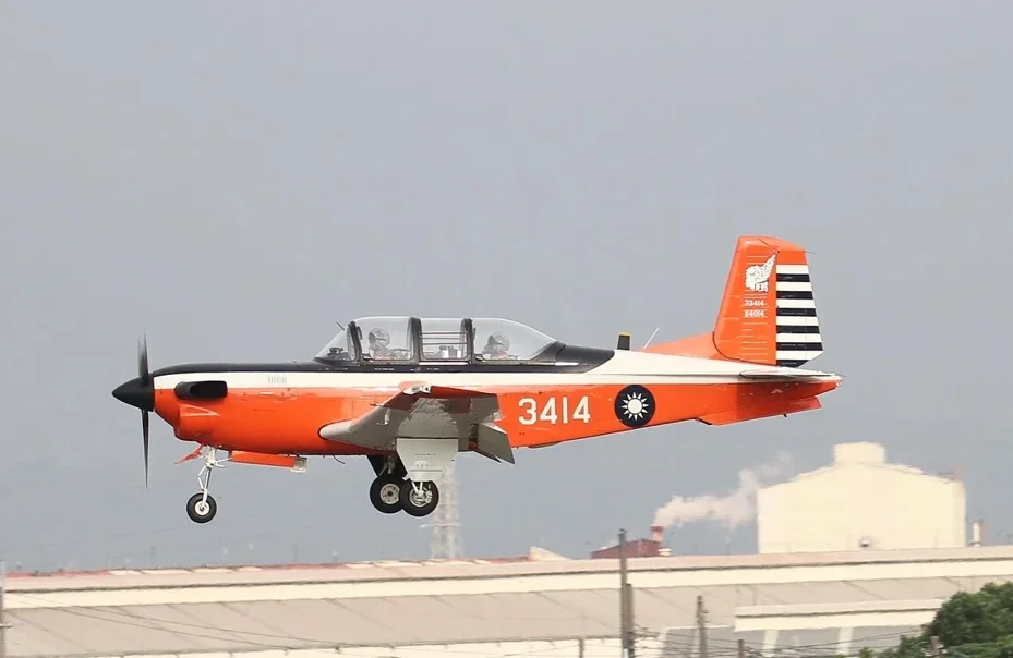 T-34C教練機3414照片